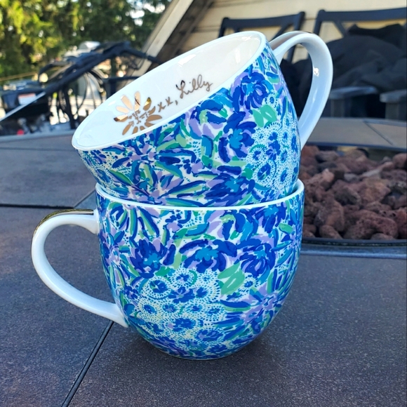 Lily Pulitzer Mug 2 12 oz - Picture 1 of 4